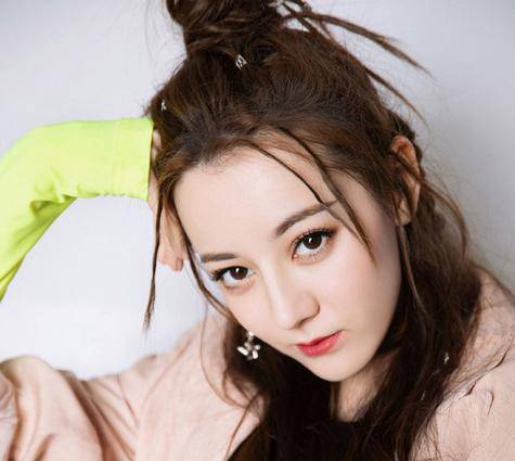 都说她有娃了，到底真的假的？ 